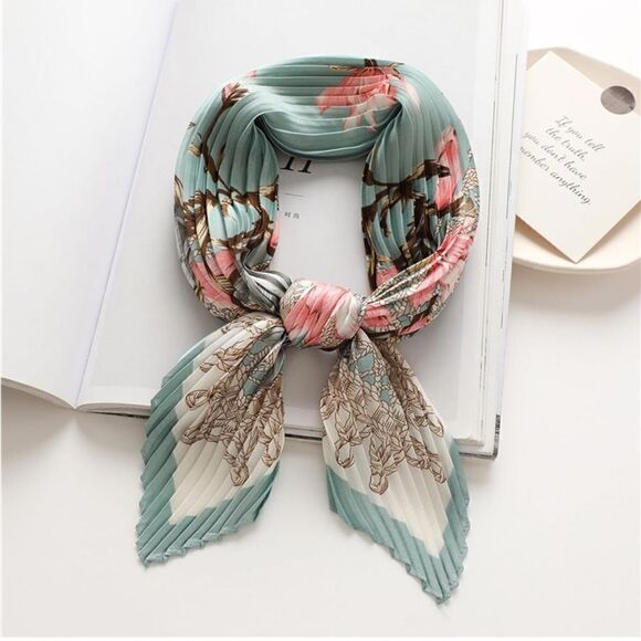 Pleated Blossom Scarf - Picture 1 of 4
